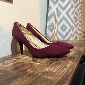 Michael Kors MK-Flex Mid Pump in Merlot suede, size 9.5 (9 1/2M) Heels NIB New